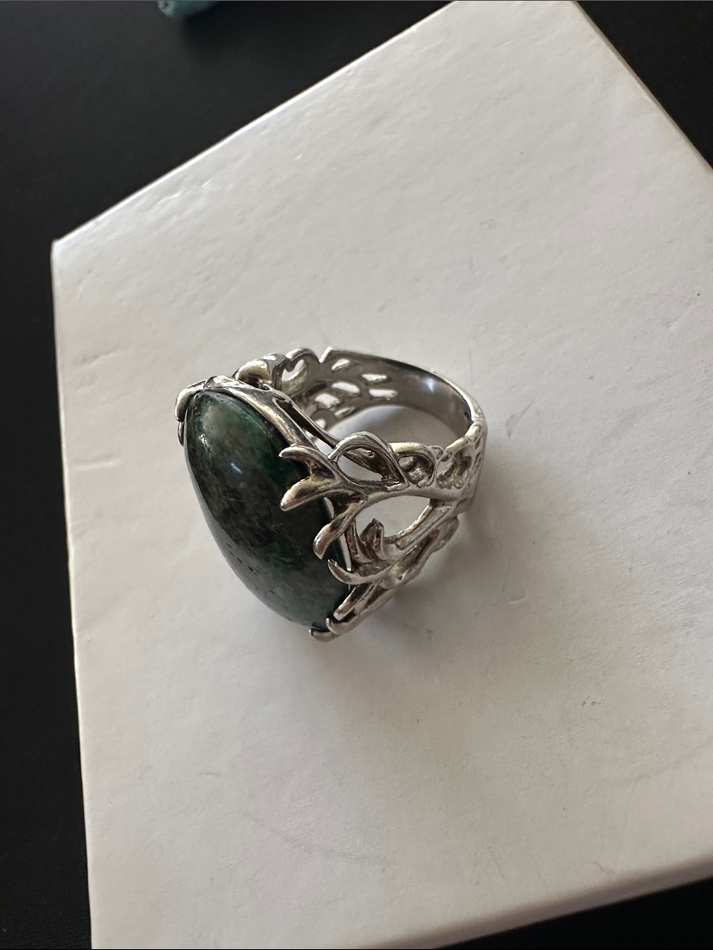 Sterling Silver Leaf-Style Ring with Dark Green Stone